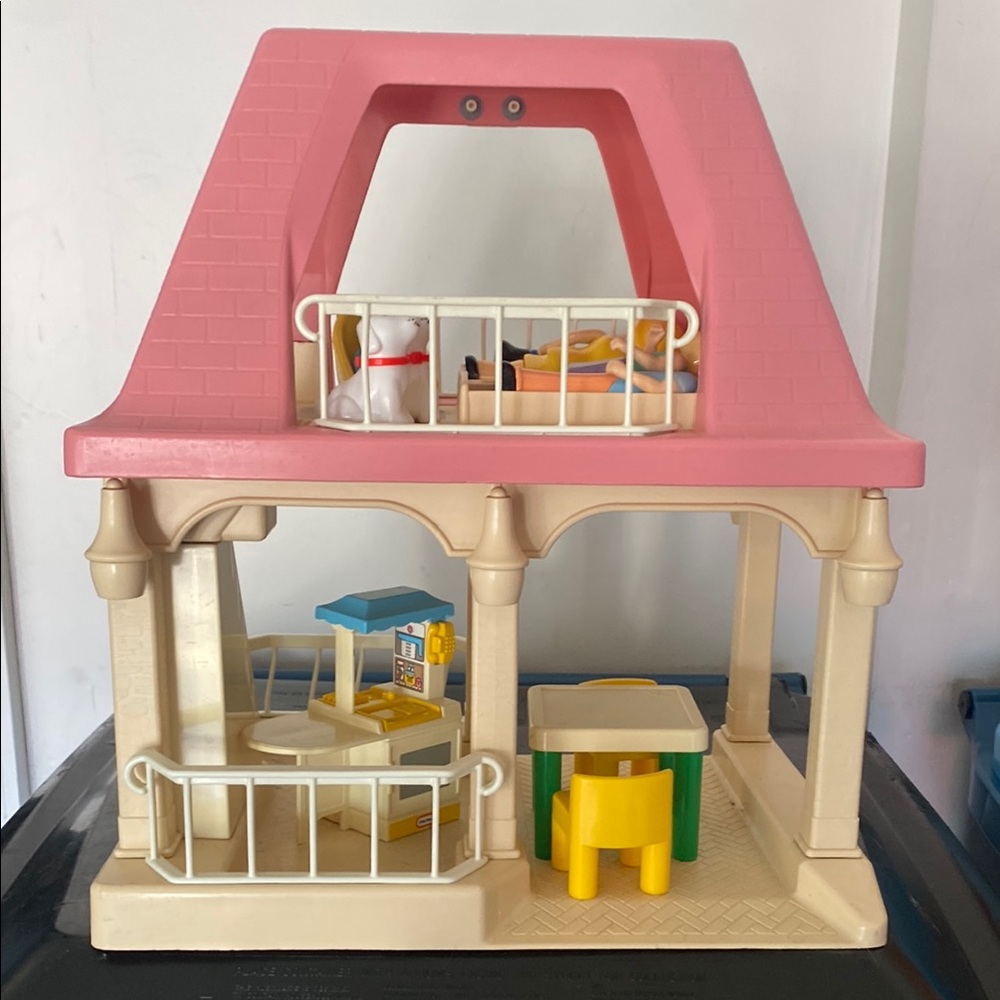 Pink and Cream Dollhouse with Classic Accessories